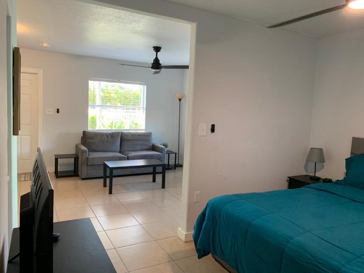 Poolside King Cottage With Kitchen - 10 Minutes To Beach! Fort Myers Exterior foto